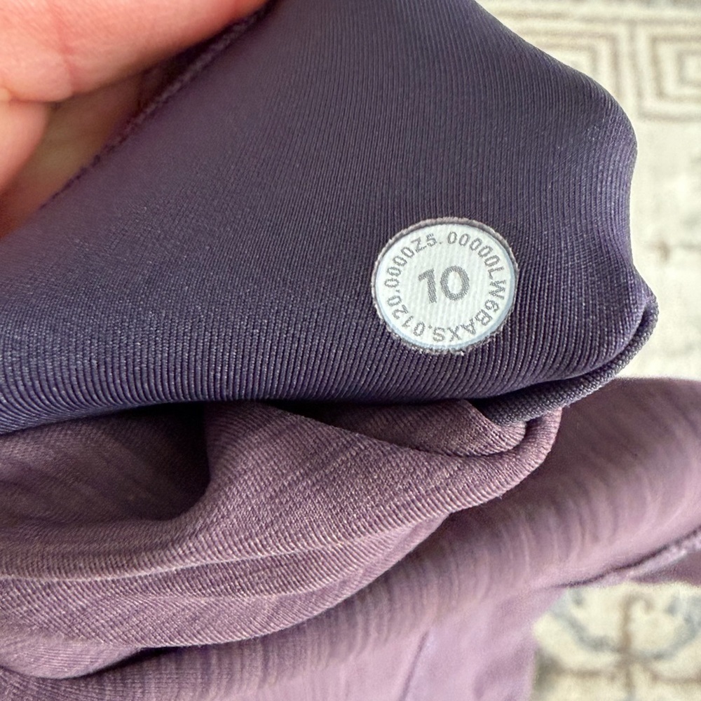 Lululemon Invigorate High-Rise Crop 23 Size 10 - Picture 5 of 5